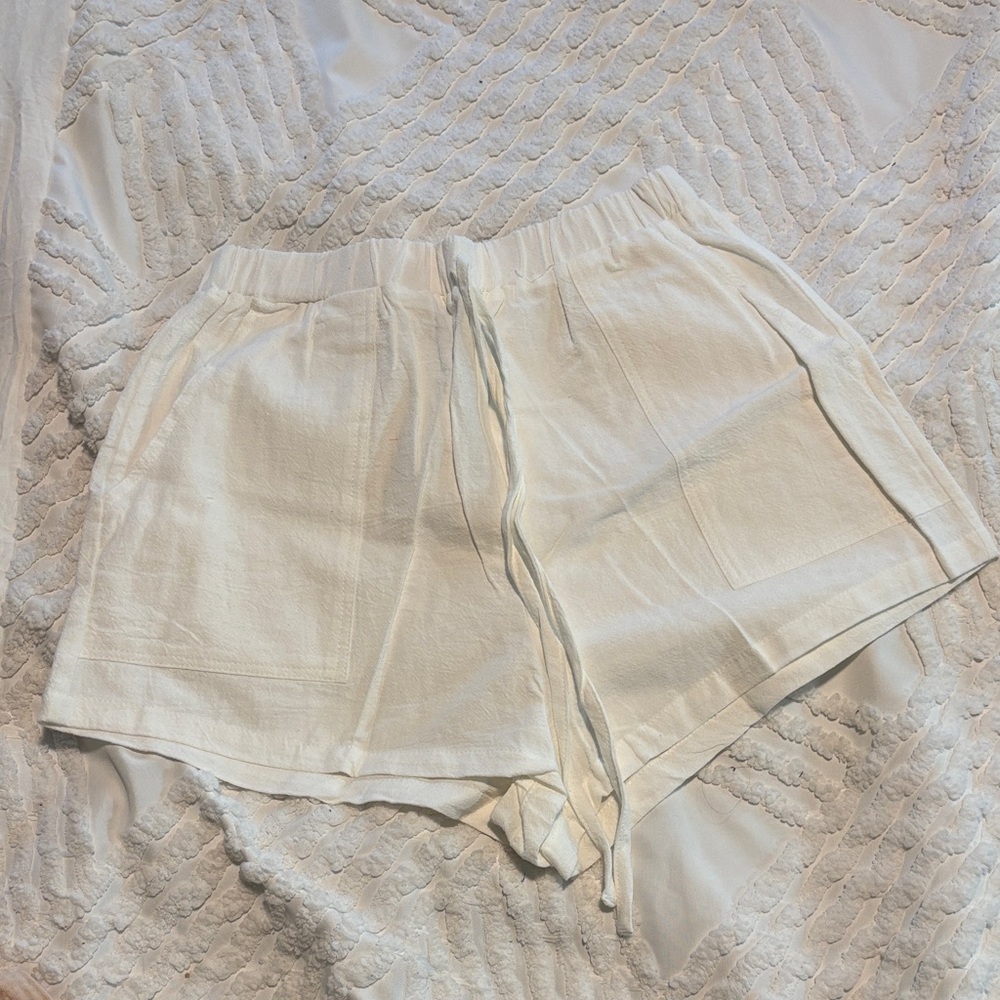 Women's White Linen Casual Shorts
